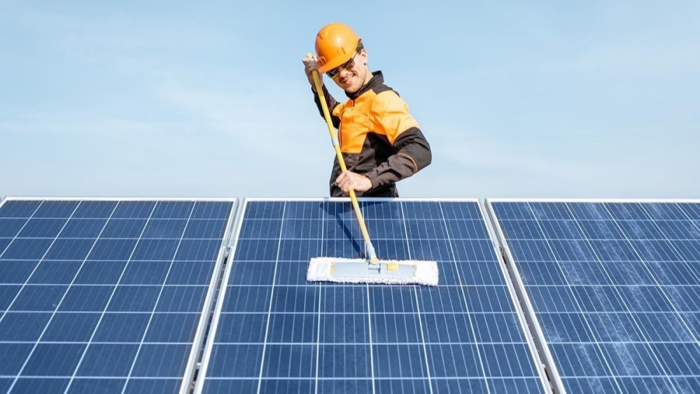 solar panel cleaning services dubai by DubaiBestClean (2)