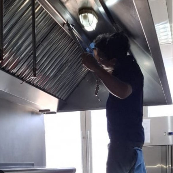 KITCHEN HOOD CLEANING