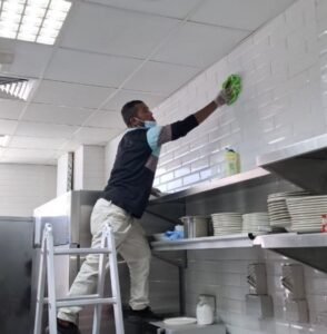 RESTAURANT DEEP CLEANING